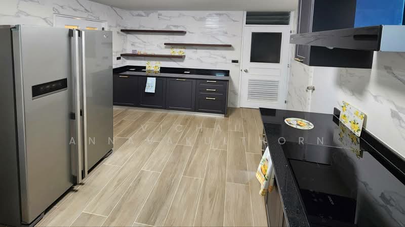 President Park Sukhumvit 24, Bangkok, 99 Sukhumvit 24 Alley, Khlongtoei Nua, Watthana, Bangkok, 3 Bedrooms, 223 sqm, Condo For Rent, by Vichai  Annavakulthorn, 500270406 - DDproperty.com