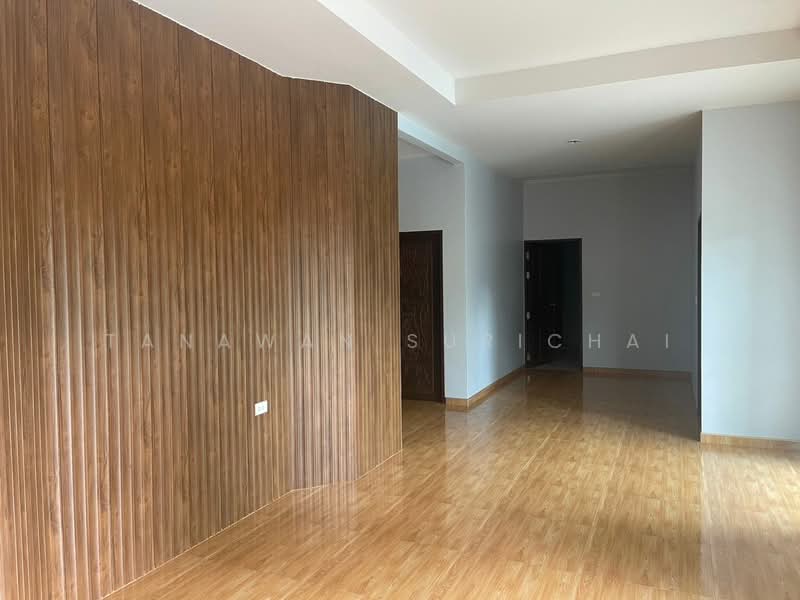 Royal Park Village, Chon Buri (Pattaya), Nong Pru, Bang Lamung (Pattaya), Chon Buri (Pattaya), 3 Bedrooms, 204 sqm, Single Detached House For Sale, by Tanawan Surichai, 500270419 - DDproperty.com