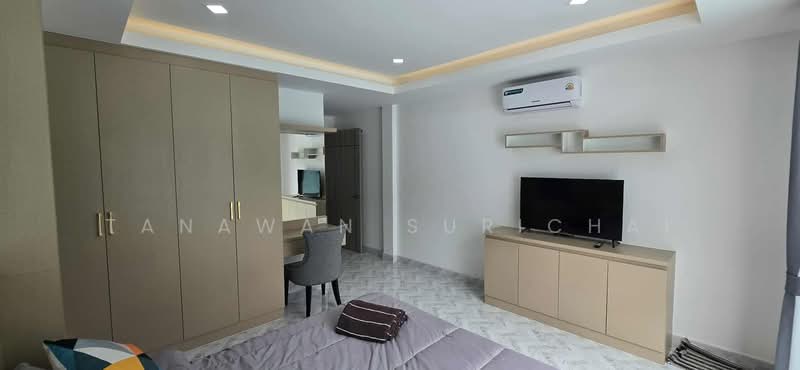 5-BR Villa, Chon Buri (Pattaya), Nong Pru, Bang Lamung (Pattaya), Chon Buri (Pattaya), 5 Bedrooms, 377 sqm, Villa For Sale, by Tanawan Surichai, 500270435 - DDproperty.com