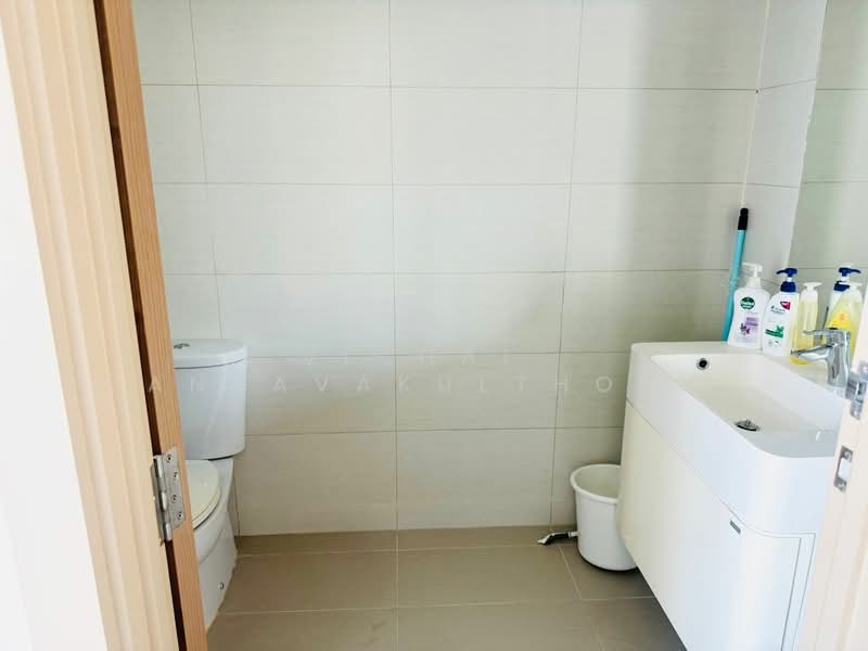 Condolette Midst Rama 9, Bangkok, 72 Rama 9, Huai Khwang, Huai Khwang, Bangkok, 2 Bedrooms, 57 sqm, Condo For Rent, by Vichai  Annavakulthorn, 500270436 - DDproperty.com