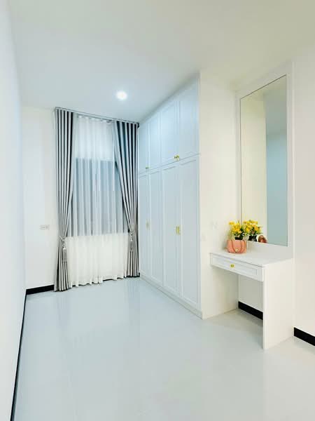 undefined, Chon Buri (Pattaya), Na Chom Thian, Sattahip, Chon Buri (Pattaya), 4 Bedrooms, 445 sqm, Single Detached House For Sale, by Tanawan Surichai, 500270487 - DDproperty.com