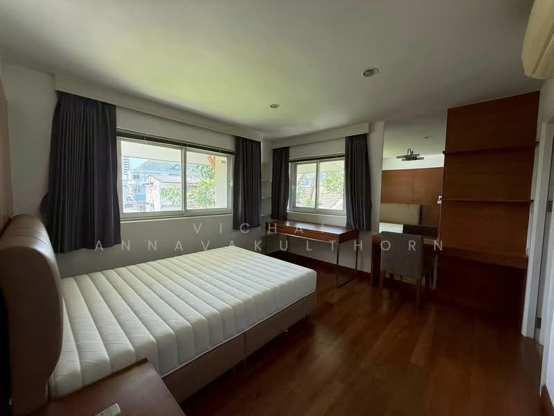 3-BR House, Bangkok, Khlong Tan Nua, Watthana, Bangkok, 3 Bedrooms, 250 sqm, Single Detached House For Rent, by Vichai  Annavakulthorn, 500270538 - DDproperty.com