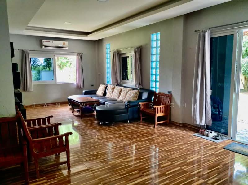 undefined, Chon Buri (Pattaya), Huai Yai, Bang Lamung (Pattaya), Chon Buri (Pattaya), 4 Bedrooms, 190 sqm, Single Detached House For Sale, by Tanawan Surichai, 500270544 - DDproperty.com