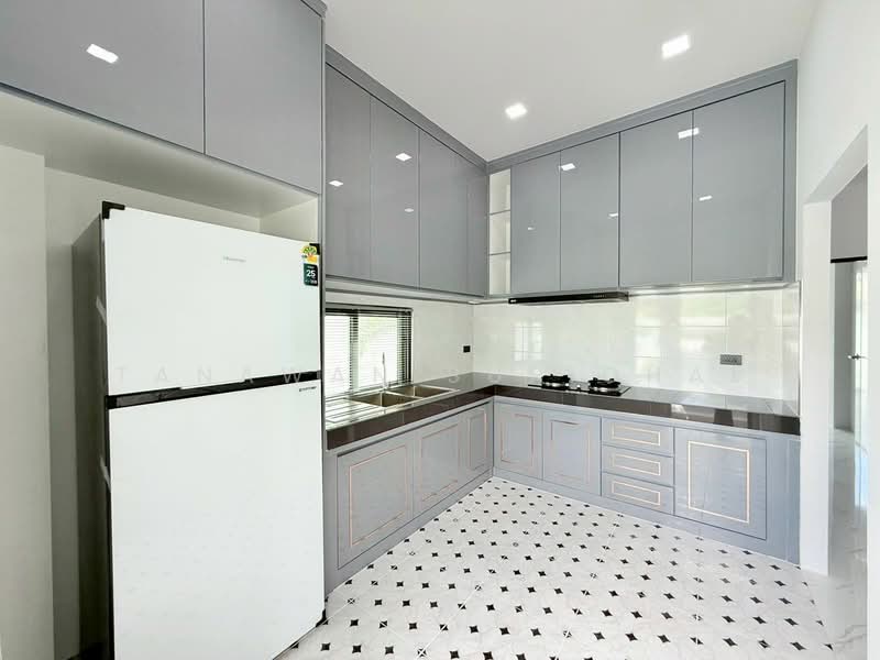 undefined, Chon Buri (Pattaya), Poong, Bang Lamung (Pattaya), Chon Buri (Pattaya), 3 Bedrooms, 293 sqm, Villa For Sale, by Tanawan Surichai, 500270547 - DDproperty.com