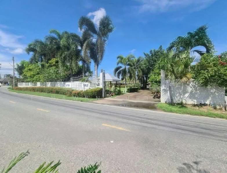 undefined, Chon Buri (Pattaya), Bang Sa-re, Sattahip, Chon Buri (Pattaya), 5 Bedrooms, 495 sqm, Single Detached House For Sale, by Tanawan Surichai, 500270580 - DDproperty.com