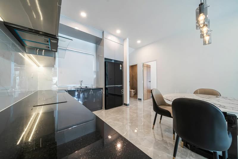 5-BR House, Chon Buri (Pattaya), Nong Pru, Bang Lamung (Pattaya), Chon Buri (Pattaya), 5 Bedrooms, 250 sqm, Single Detached House For Sale, by Tanawan Surichai, 500270587 - DDproperty.com