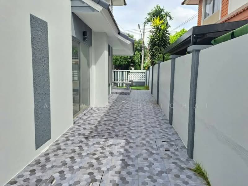 บ้าน 3-ห้องนอน, ชลบุรี, นาป่า, เมืองชลบุรี, ชลบุรี, 150 ตร.ม., บ้านเดี่ยว ขาย, โดย Tanawan Surichai, 500270618 - DDproperty.com