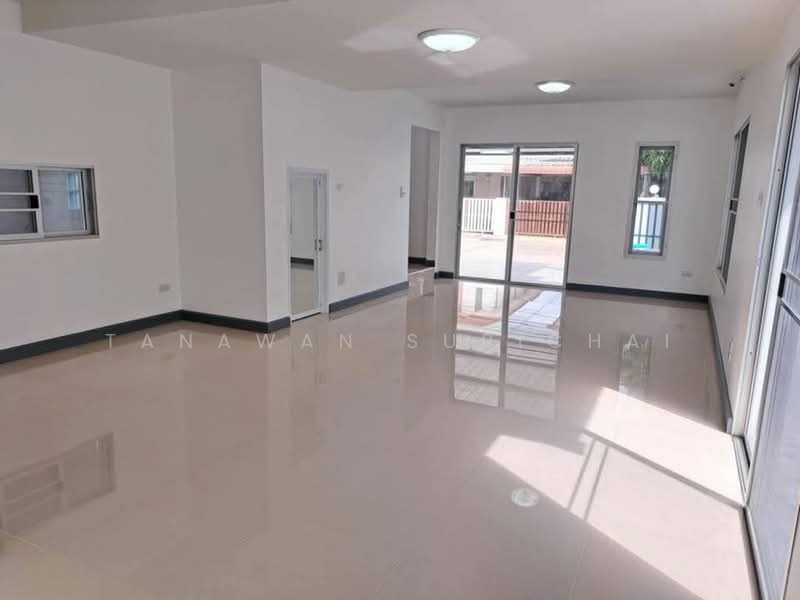 3-BR House, Chon Buri (Pattaya), Na Pa, Muang Chon Buri, Chon Buri (Pattaya), 3 Bedrooms, 150 sqm, Single Detached House For Sale, by Tanawan Surichai, 500270618 - DDproperty.com