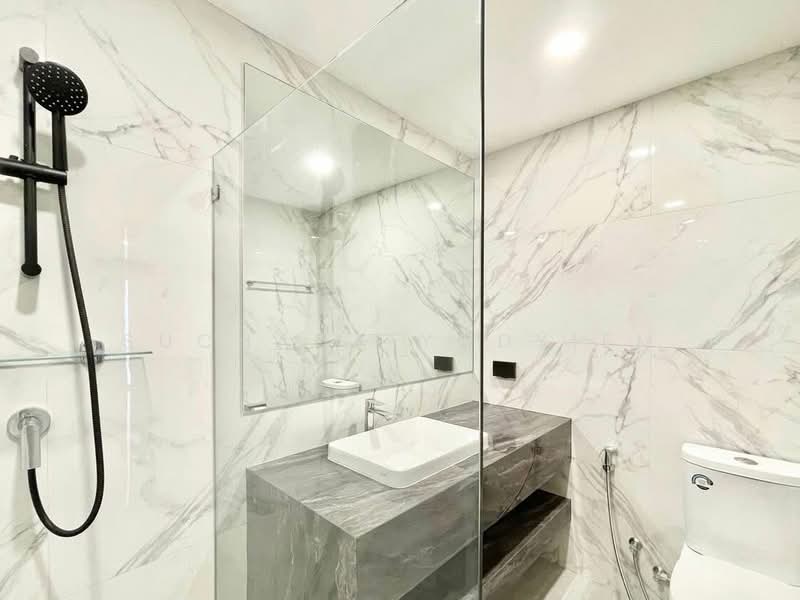 Crystal Garden, Bangkok, 217 Sukhumvit 4 Alley, Khlong Toei, Khlong Toei, Bangkok, 4 Bedrooms, 311 sqm, Condo For Sale, by Suchada Yodyiem, 500270627 - DDproperty.com