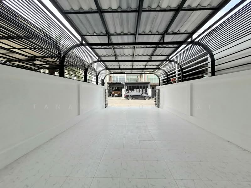 2-BR Townhouse, Chon Buri (Pattaya), Nong Pru, Bang Lamung (Pattaya), Chon Buri (Pattaya), 2 Bedrooms, 200 sqm, Townhouse For Sale, by Tanawan Surichai, 500270652 - DDproperty.com