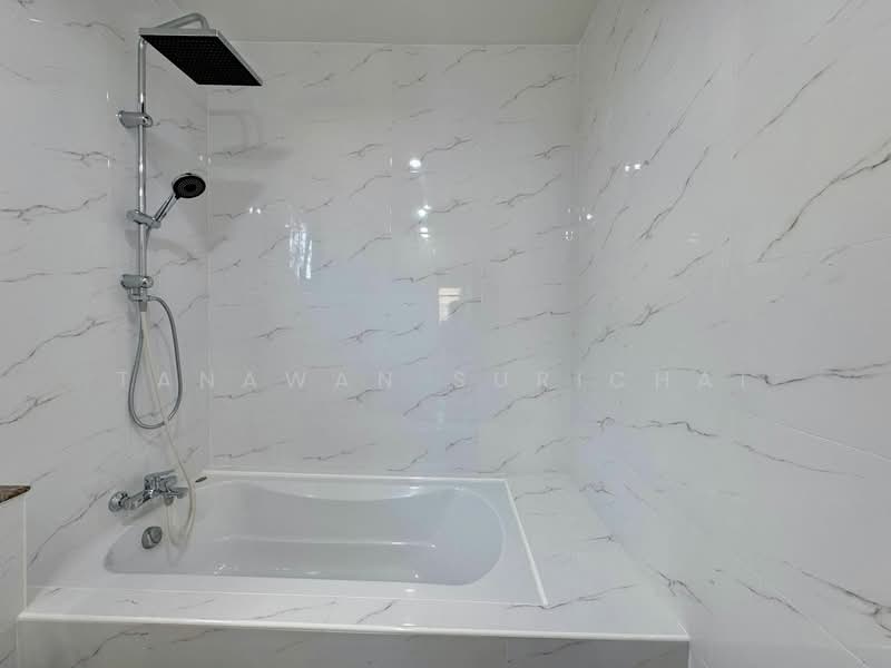 5-BR House, Chon Buri (Pattaya), Nong Pru, Bang Lamung (Pattaya), Chon Buri (Pattaya), 5 Bedrooms, 180 sqm, Single Detached House For Sale, by Tanawan Surichai, 500270659 - DDproperty.com