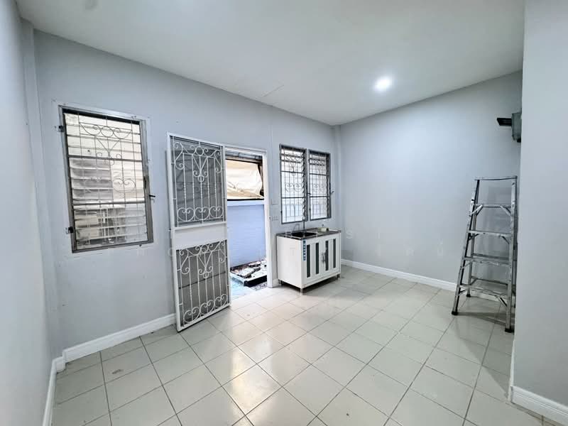 ปาริชาติ 345 บางคูวัด, Pathum Thani, Bang Khu Wat, Muang Pathum Thani, Pathum Thani, 3 Bedrooms, 100 sqm, Townhouse For Sale, by The Best Property รัตน์, 500270675 - DDproperty.com