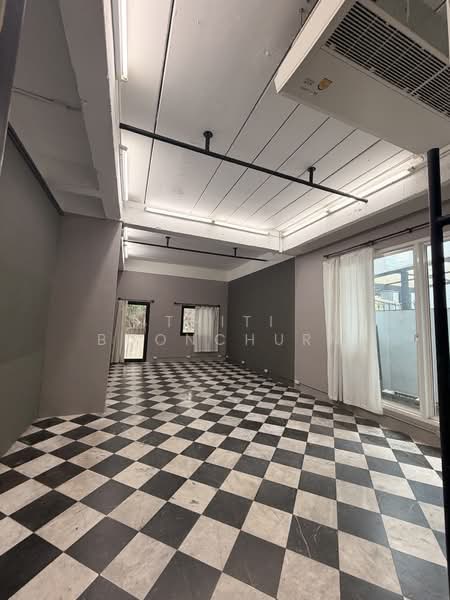 Home Office, 220sqm, Rama 9, RCA Area, Bangkok, Huai Khwang, Huai Khwang, Bangkok, 5 Bedrooms, 220 sqm, Townhouse For Rent, by Thiti Boonchurn, 500270714 - DDproperty.com