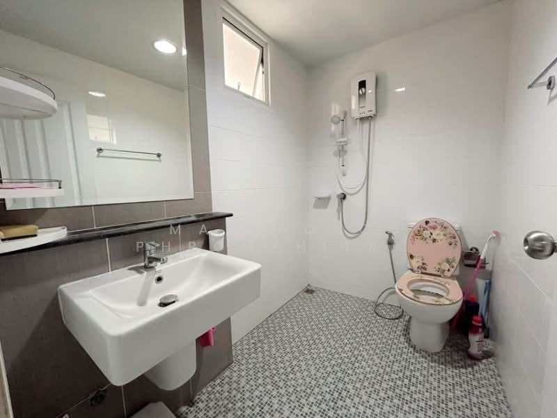 undefined, Bangkok, Chorake Bua, Lat Phrao, Bangkok, 3 Bedrooms, 67 sqm, Townhouse For Rent, by Manapong Phromphitak, 500270719 - DDproperty.com