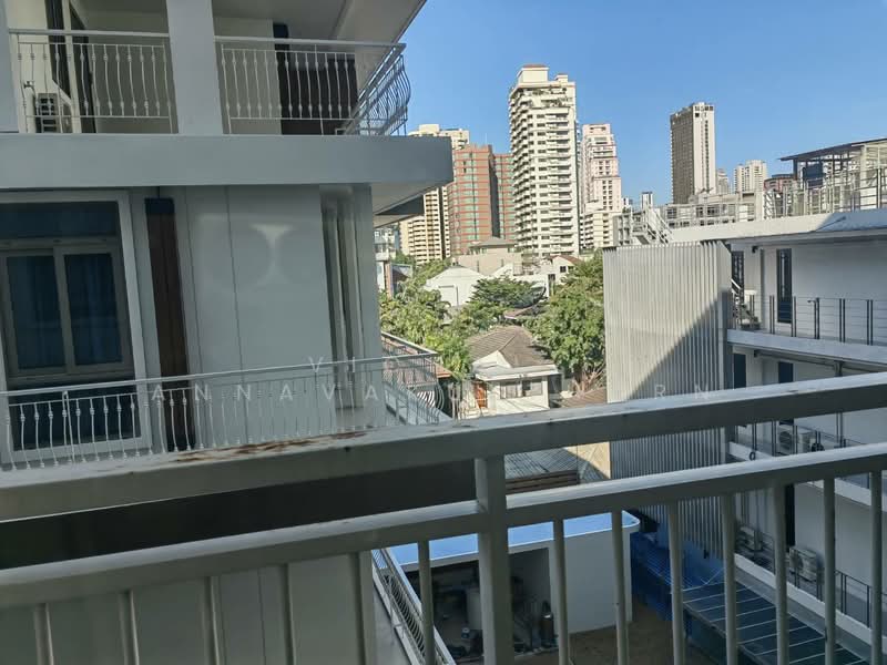49 Plus, Bangkok, Soi Sukhumvit 49, Khlong Tan Nua, Watthana, Bangkok, 1 Bedroom, 50 sqm, Condo For Rent, by Vichai  Annavakulthorn, 500270725 - DDproperty.com