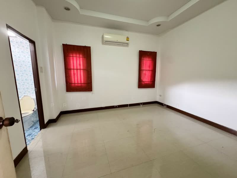 นครในฝัน เฟส 2 ชลบุรี, Chon Buri (Pattaya), Surasak, Si Racha, Chon Buri (Pattaya), 2 Bedrooms, 150 sqm, Townhouse For Sale, by The Best Property นก, 500270741 - DDproperty.com