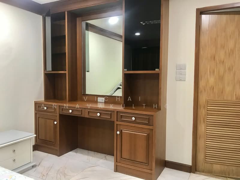 Ruamjai Heights, Bangkok, Sukhumvit, Khlongtoei Nua, Watthana, Bangkok, 3 Bedrooms, 211 sqm, Condo For Rent, by Vichai  Annavakulthorn, 500270745 - DDproperty.com