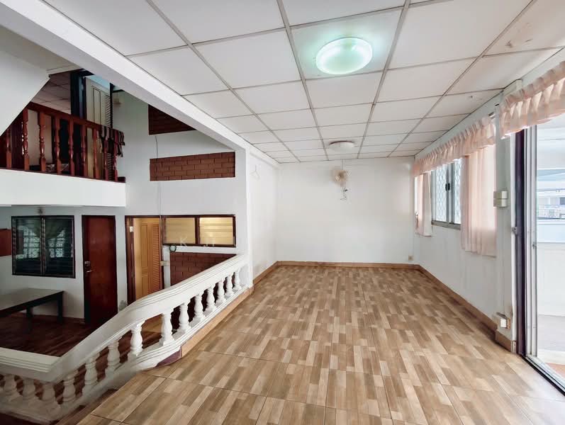 Thanthawat Village 3, Lasalle 71, Bangkok, Bang Na Tai, Bang Na, Bangkok, 4 Bedrooms, 240 sqm, Townhouse For Sale, by Khun Tuk, 500270776 - DDproperty.com