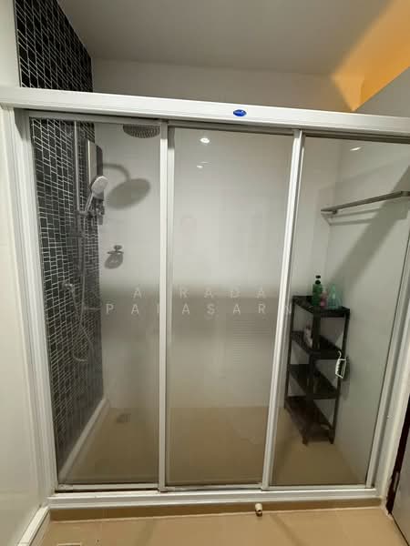 แกรนด์วิลเลจ ลาดพร้าว 80/3, Bangkok, Wang Thonglang, Wang Thonglang, Bangkok, 2 Bedrooms, 120 sqm, Single Detached House For Rent, by Airada Parasarn, 500270787 - DDproperty.com