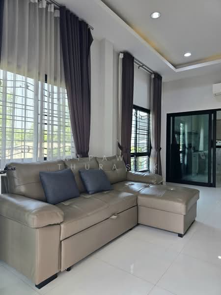 บ้านเดี่ยว ชั้นเดียว ราคาไม่แพง โครงการ ลากูน่าวิลล์ 2, Nakhon Ratchasima, Ta Lat, Muang Nakhon Ratchasima, Nakhon Ratchasima, 3 Bedrooms, 120 sqm, Single Detached House For Sale, by Nipawan Thurasuk, 500270789 - DDproperty.com