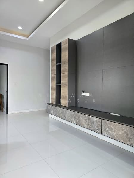 บ้านเดี่ยว ชั้นเดียว ราคาไม่แพง โครงการ ลากูน่าวิลล์ 2, Nakhon Ratchasima, Ta Lat, Muang Nakhon Ratchasima, Nakhon Ratchasima, 3 Bedrooms, 120 sqm, Single Detached House For Sale, by Nipawan Thurasuk, 500270789 - DDproperty.com