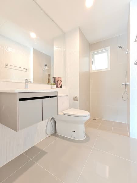 Centro Srinakarin-Bangna, Bangkok, Chaloem Phrakiat Rama 9 Road, Nong Bon, Prawet, Bangkok, 4 Bedrooms, 185 sqm, Single Detached House For Sale, by Nutty Property, 500270794 - DDproperty.com