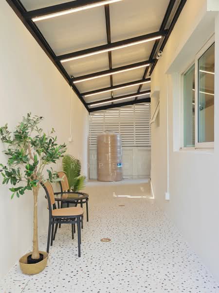 Centro Srinakarin-Bangna, Bangkok, Chaloem Phrakiat Rama 9 Road, Nong Bon, Prawet, Bangkok, 4 Bedrooms, 185 sqm, Single Detached House For Sale, by Nutty Property, 500270794 - DDproperty.com