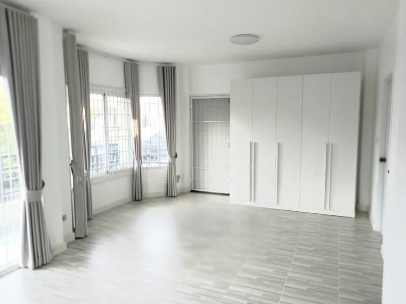 Flora Ville Park City Suwinthawong, Bangkok, Suwinthawong Road, Lam Phak Chi, Nong Chok, Bangkok, 3 Bedrooms, 100 sqm, Single Detached House For Sale, by The Best Property นกกี้, 500270848 - DDproperty.com