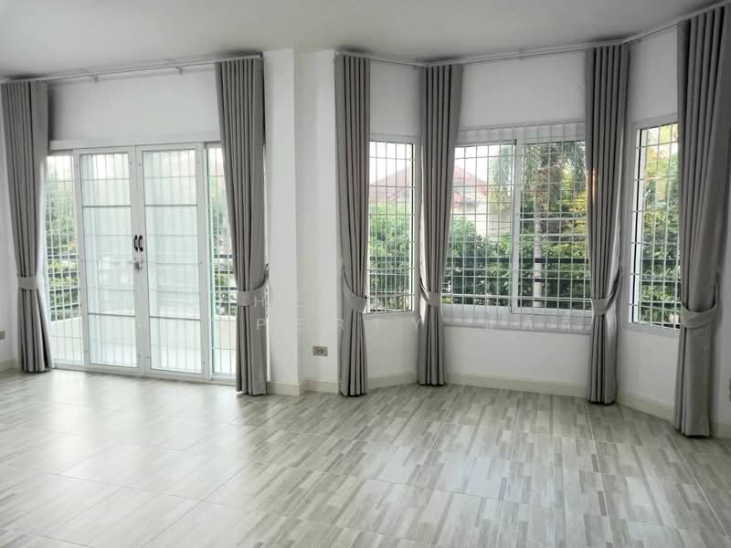 Flora Ville Park City Suwinthawong, Bangkok, Suwinthawong Road, Lam Phak Chi, Nong Chok, Bangkok, 3 Bedrooms, 100 sqm, Single Detached House For Sale, by The Best Property นกกี้, 500270848 - DDproperty.com