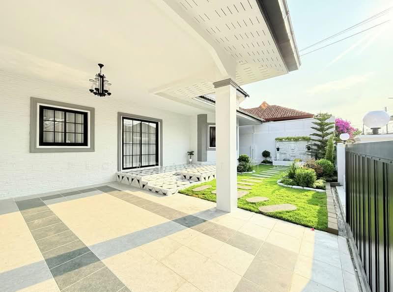 Detached House for Sale North Pattaya Near Sukhumvit, Chon Buri (Pattaya), Bang Lamung, Bang Lamung (Pattaya), Chon Buri (Pattaya), 3 Bedrooms, 238 sqm, Single Detached House For Sale, by PLC real estate, 500270871 - DDproperty.com