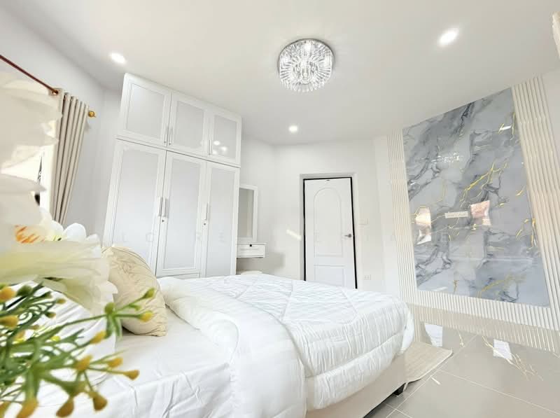Detached House for Sale North Pattaya Near Sukhumvit, Chon Buri (Pattaya), Bang Lamung, Bang Lamung (Pattaya), Chon Buri (Pattaya), 3 Bedrooms, 238 sqm, Single Detached House For Sale, by PLC real estate, 500270871 - DDproperty.com