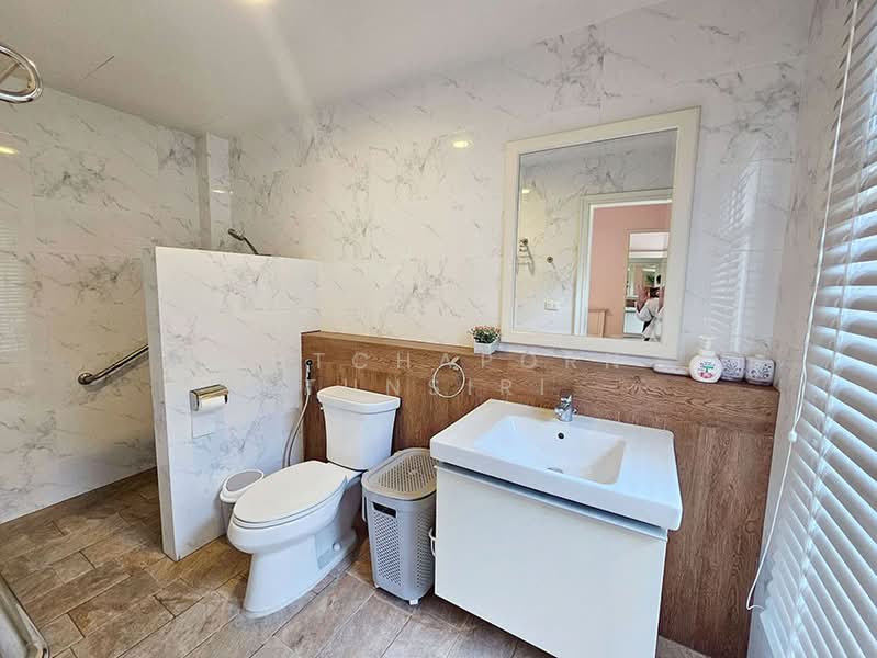 บ้านให้เช่า – ใกล้บิ๊กซีแม่เหียะ เพียง 10 นาที ค่าเช่า 50,000 บาท / เดือน รหัสทรัพย์ : No.9H1041, Chiang Mai, San Phak Wan, Hang Dong, Chiang Mai, 5 Bedrooms, 210 sqm, Single Detached House For Rent, by Rutchaporn Tunsiri, 500270887 - DDproperty.com