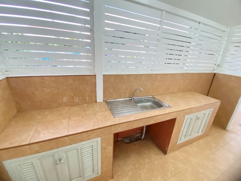 บ้านให้เช่า – ใกล้มหาวิทยาลัยแม่โจ้ เพียง 5 นาที ค่าเช่า 15,000 บาท / เดือน รหัสทรัพย์ : No.11H641, Chiang Mai, Nong Harn, San Sai, Chiang Mai, 3 Bedrooms, 150 sqm, Single Detached House For Rent, by Rutchaporn Tunsiri, 500270891 - DDproperty.com