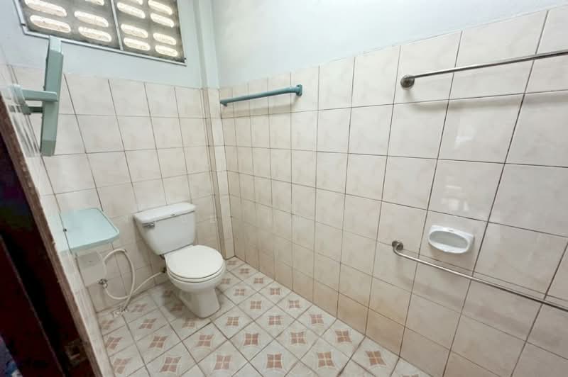 หมู่บ้านมิตรภาพ 1 อ่อนนุช 46 แยก 9, Bangkok, Bang Chak, Phra Khanong, Bangkok, 3 Bedrooms, 240 sqm, Single Detached House For Sale, by สง่าชัย ไทรทองคำ, 500270900 - DDproperty.com