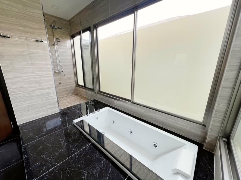 Perfect Masterpiece Sukhumvit 77, Samut Prakan, Soi Mu Ban Perfect Place Sukhumvit 77, Rachathewa, Bang Plee, Samut Prakan, 5 Bedrooms, 400 sqm, Single Detached House For Rent, by การุณ ชมภูบุตร, 500270907 - DDproperty.com