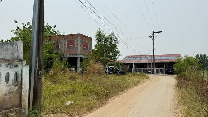 ขาย - ที่ดินพร้อมสิ่งปลูกสร้างหางดง เชียงใหม่, เชียงใหม่