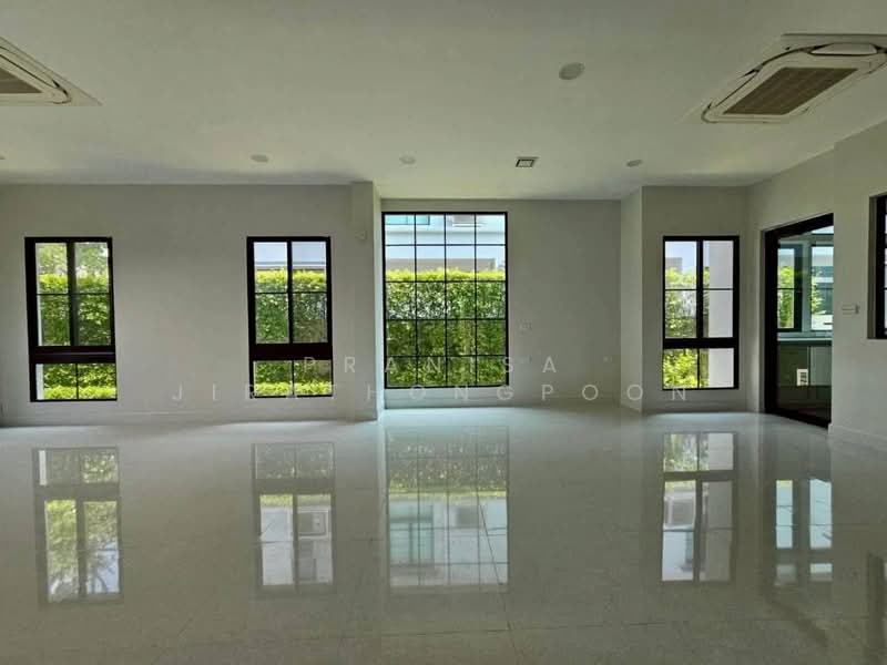Nantawan Pinklao-Kanchana, Bangkok, 99 Asawaphichet Road, Bang Ra Mat, Taling Chan, Bangkok, 4 Bedrooms, 304 sqm, Single Detached House For Rent, by Pranisa Jirathongpoon, 500270941 - DDproperty.com