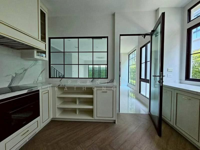 Nantawan Pinklao-Kanchana, Bangkok, 99 Asawaphichet Road, Bang Ra Mat, Taling Chan, Bangkok, 4 Bedrooms, 304 sqm, Single Detached House For Rent, by Pranisa Jirathongpoon, 500270941 - DDproperty.com