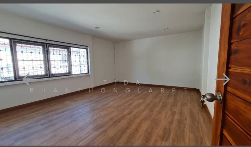 Home office rental, 2-storey detached house, Chokchai 4 near MRT Ladprao, Bangkok, Lat Phrao, Lat Phrao, Bangkok, , 400 sqm, Office Space For Rent, by Tida phanthonglarptawee, 500270956 - DDproperty.com