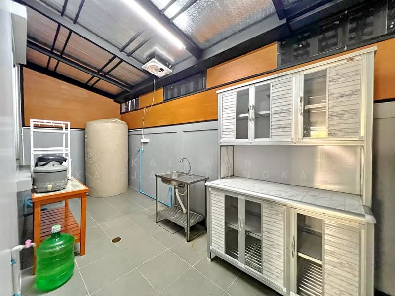 3-Bedroom House for Rent in San Khong Luang, Rob Wiang, Chiang Rai – Only 5 Minutes to City Center (, Chiang Rai, Rob Wieng, Muang Chiang Rai, Chiang Rai, 3 Bedrooms, 120 sqm, Townhouse For Rent, by Kaekwun Kanjanapungka, 500271027 - DDproperty.com