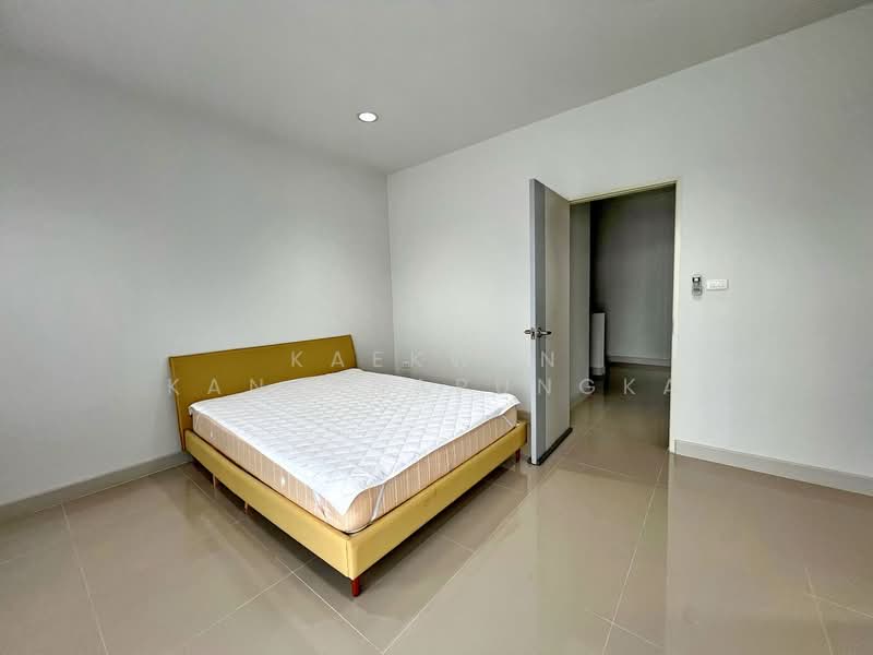 3-Bedroom House for Rent in San Khong Luang, Rob Wiang, Chiang Rai – Only 5 Minutes to City Center (, Chiang Rai, Rob Wieng, Muang Chiang Rai, Chiang Rai, 3 Bedrooms, 120 sqm, Townhouse For Rent, by Kaekwun Kanjanapungka, 500271027 - DDproperty.com