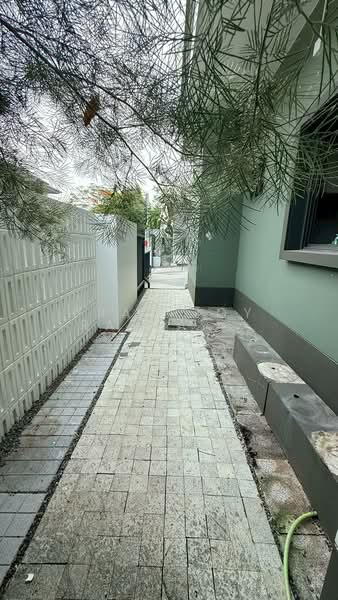 Saransiri Srivaree 2, Samut Prakan, Srisa Chorakhe Noi, Bang Sao Thong, Samut Prakan, 4 Bedrooms, 240 sqm, Single Detached House For Rent, by Praeploy Rattanapornnapapatch, 500271035 - DDproperty.com