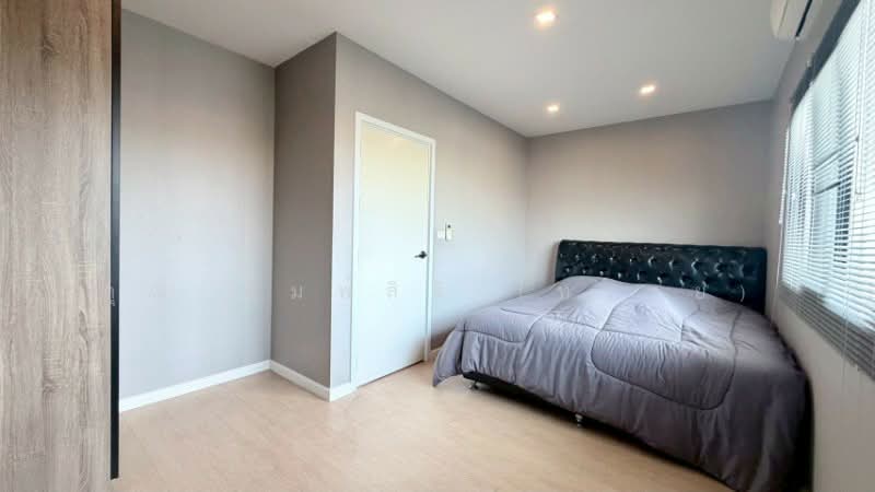 ทาวน์โฮม 3 ชั้น หมู่บ้าน พาทิโอ้ งามวงศ์วาน 47, Bangkok, งามวงศ์วาน, Thung Song Hong, Lak Si, Bangkok, 3 Bedrooms, 175 sqm, Townhouse For Sale, by คุณ พิมพ์สิริ (ทราย), 500271040 - DDproperty.com