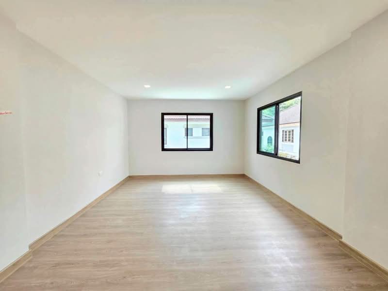 Ladawan Pinklao-Borommaratchachonnani, Bangkok, Borommaratchachonnani Road, Sala Thammasop, Thawi Watthana, Bangkok, 4 Bedrooms, 348 sqm, Single Detached House For Sale, by เอนก, 500271049 - DDproperty.com