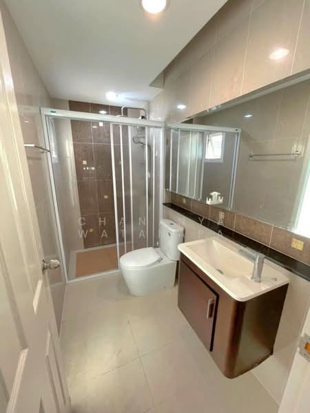 Baan Klang Krung Sathorn - North South Road, Bangkok, Bang Klo, Bang Kho Laem, Bangkok, 3 Bedrooms, 200 sqm, Townhouse For Rent, by Chananya Watanapa, 500271066 - DDproperty.com