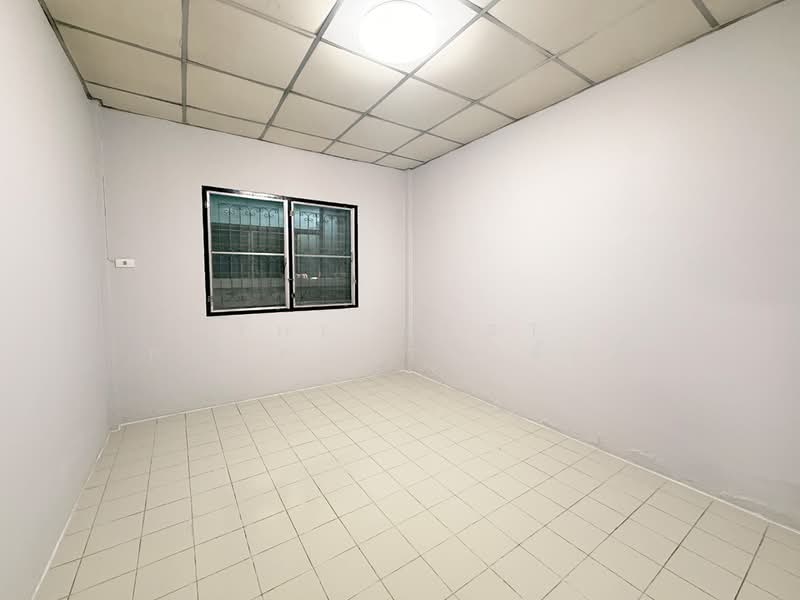 ทาวน์เฮ้าส์ศรีราชา ชลบุรี, Chon Buri (Pattaya), Nong - Kham, Si Racha, Chon Buri (Pattaya), 2 Bedrooms, 100 sqm, Townhouse For Sale, by The Best Property ตั๊กกี้, 500271074 - DDproperty.com