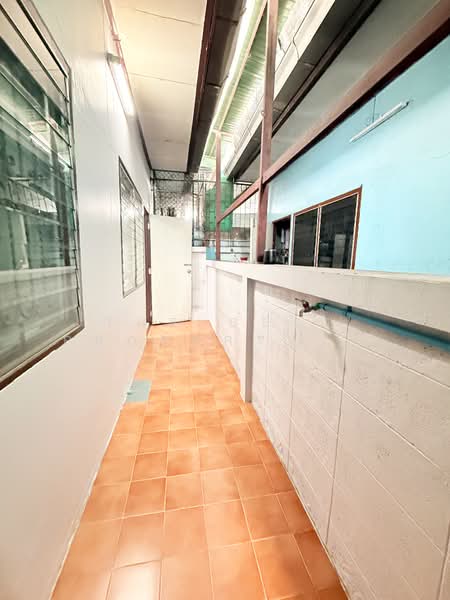 ทาวน์เฮ้าส์ศรีราชา ชลบุรี, Chon Buri (Pattaya), Nong - Kham, Si Racha, Chon Buri (Pattaya), 2 Bedrooms, 100 sqm, Townhouse For Sale, by The Best Property ตั๊กกี้, 500271074 - DDproperty.com