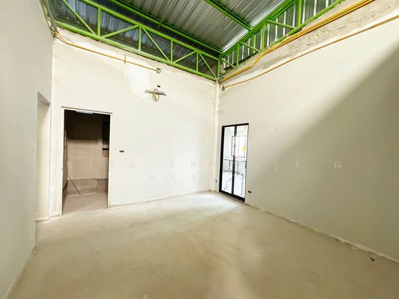 สำนักงาน โกดัง พร้อมที่พักอาศัย ซอยเปาอินทร์ 14 ต.คลองพระอุดม อ.ลาดหลุมแก้ว จ.ปทุมธานี, ปทุมธานี, คลองพระอุดม, ลาดหลุมแก้ว, ปทุมธานี, 1,200 ตร.ม., สำนักงาน ขาย, โดย ภัทรนัน อิศรางกูร ณ อยุธยา, 500271075 - DDproperty.com