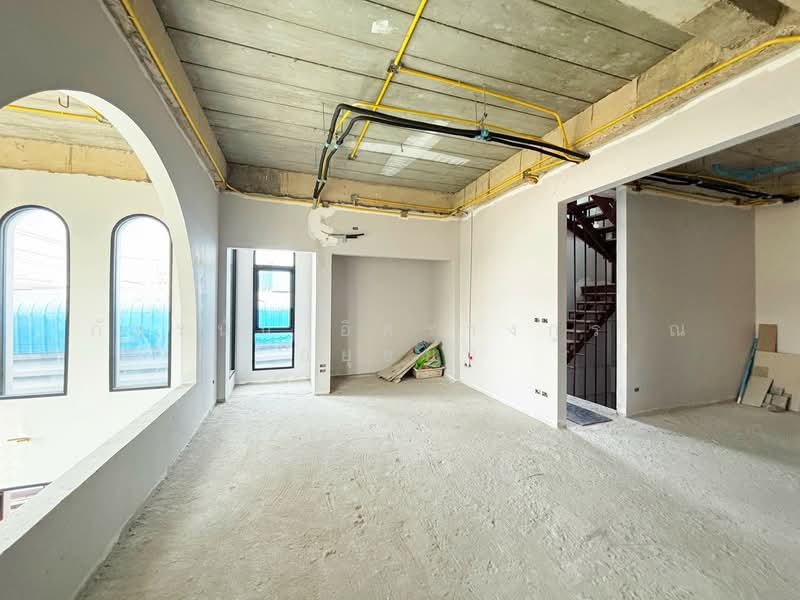 สำนักงาน โกดัง พร้อมที่พักอาศัย ซอยเปาอินทร์ 14 ต.คลองพระอุดม อ.ลาดหลุมแก้ว จ.ปทุมธานี, ปทุมธานี, คลองพระอุดม, ลาดหลุมแก้ว, ปทุมธานี, 1,200 ตร.ม., สำนักงาน ขาย, โดย ภัทรนัน อิศรางกูร ณ อยุธยา, 500271075 - DDproperty.com