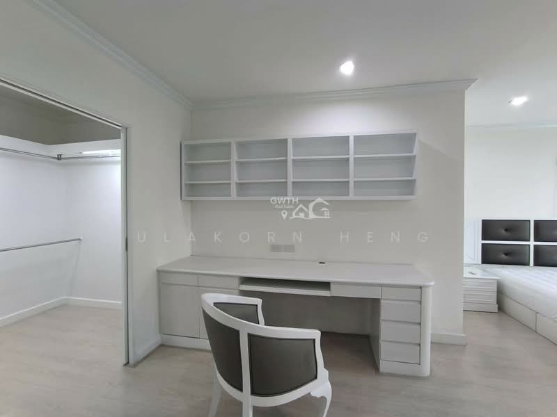 Fifty Fifth Tower, Bangkok, 84 Soi Sukhumvit 55, Sukhumvit Road, Khlong Tan Nua, Watthana, Bangkok, 3 Bedrooms, 223 sqm, Condo For Rent, by Bulakorn Heng, 500271106 - DDproperty.com